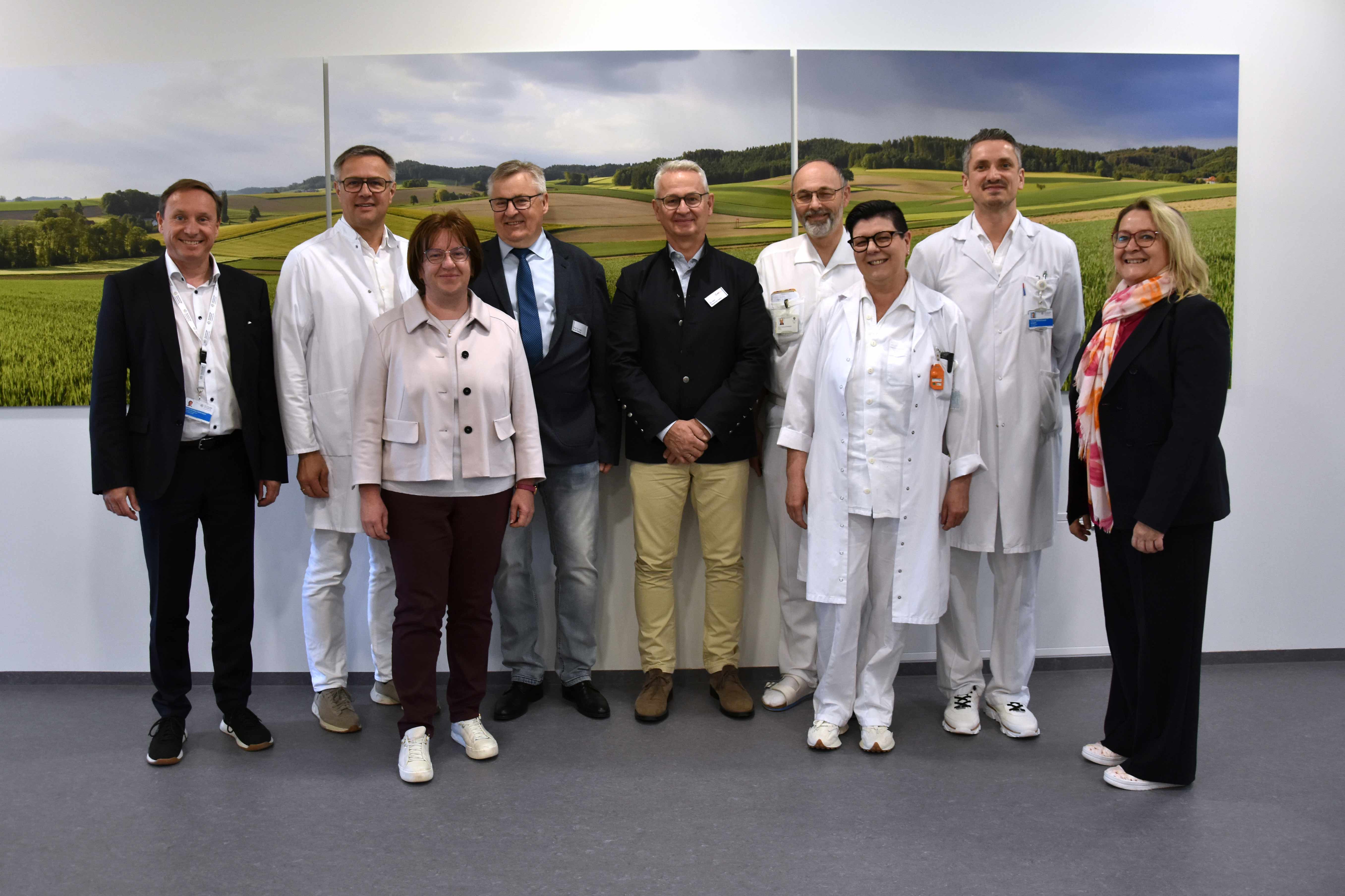 Gruppenfoto der Zertifizierung